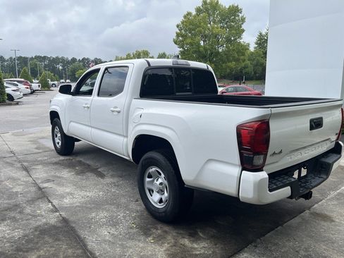 Used 2023 Toyota Tacoma SR AWD/4WD image 5