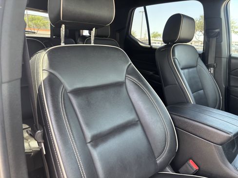 Used 2023 Chevrolet Traverse Premier w/ Redline Edition FWD image 28