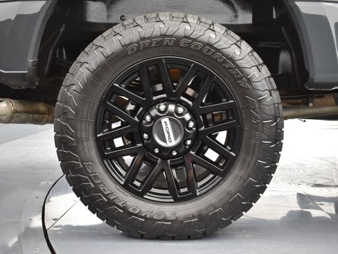 Used 2021 Ford F250 Lariat image 17