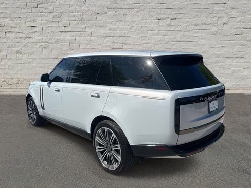 Used 2025 Land Rover Range Rover Long Wheelbase SE AWD/4WD image 7