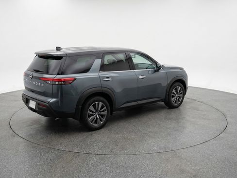 Used 2025 Nissan Pathfinder SV AWD/4WD image 9