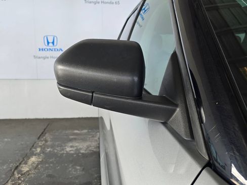 Used 2023 Ford Explorer 2WD image 25