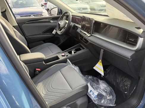 New 2026 Volkswagen Tiguan SE AWD/4WD image 21