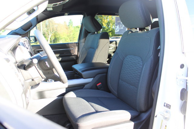 Used 2025 RAM 1500 Big Horn AWD/4WD image 14