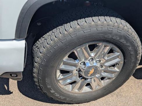Used 2026 Chevrolet Silverado 3500 High Country w/ High Country Premium Package AWD/4WD image 8