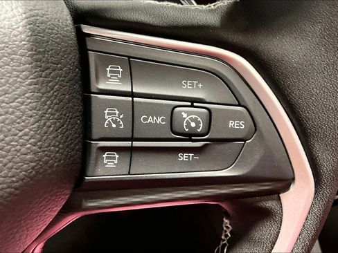 New 2025 Jeep Grand Cherokee Laredo image 22