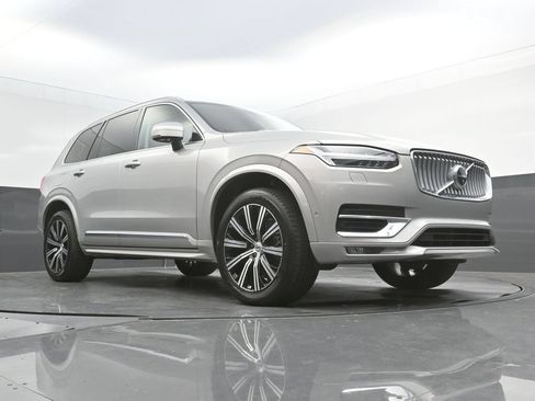 Certified 2024 Volvo XC90 B6 Plus AWD/4WD image 37
