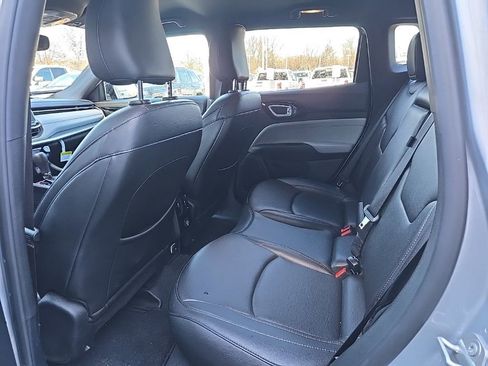 Used 2024 Jeep Compass Limited AWD/4WD image 17