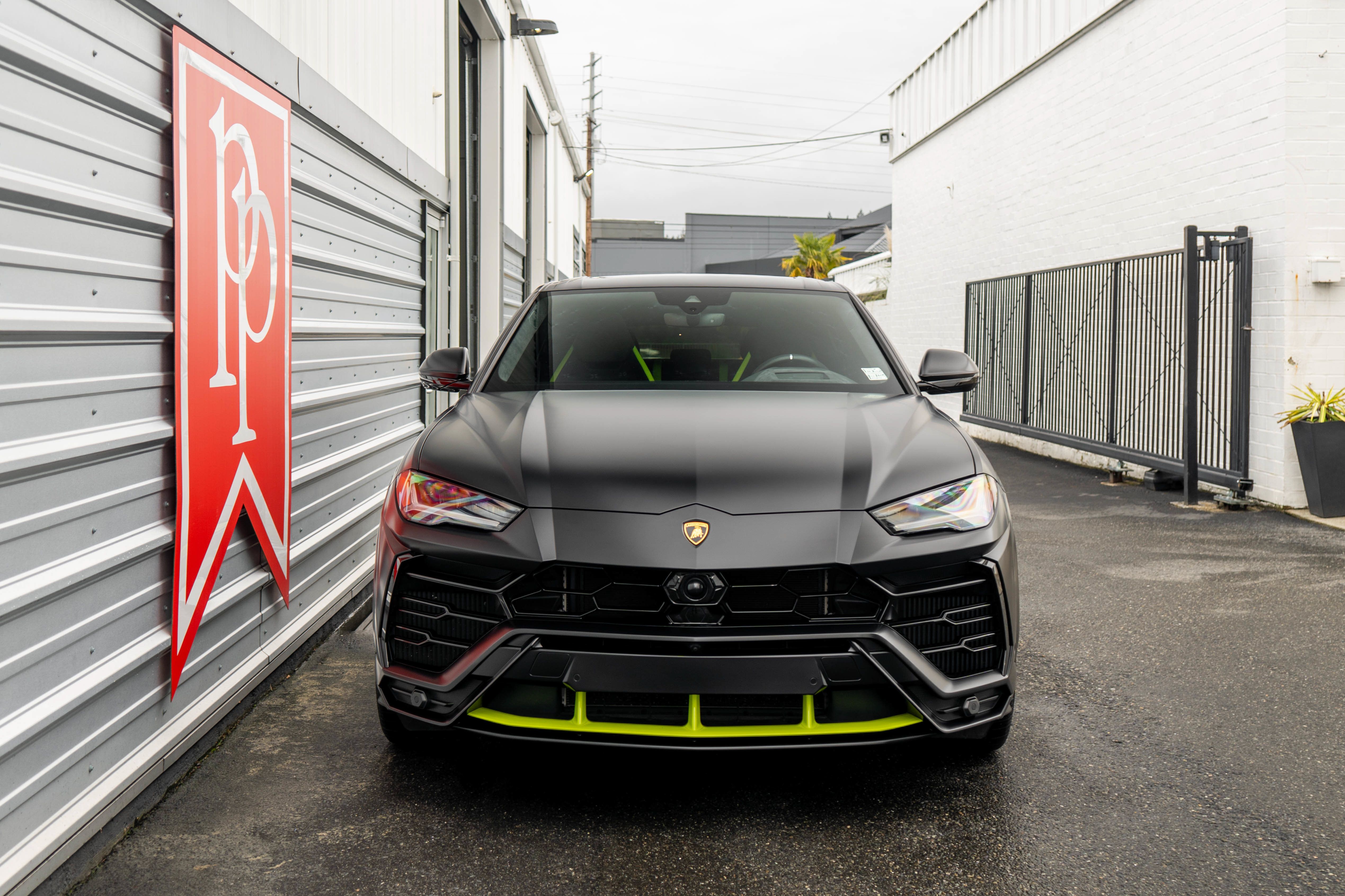 Used 2021 Lamborghini Urus AWD/4WD image 47