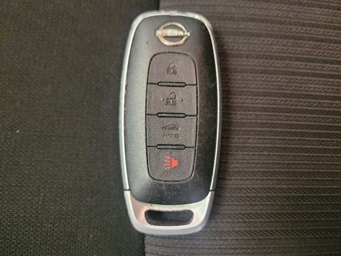 Used 2024 Nissan Sentra SV image 32