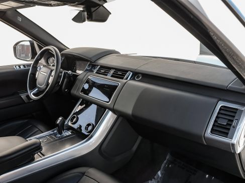 Used 2021 Land Rover Range Rover Sport HSE Dynamic image 12