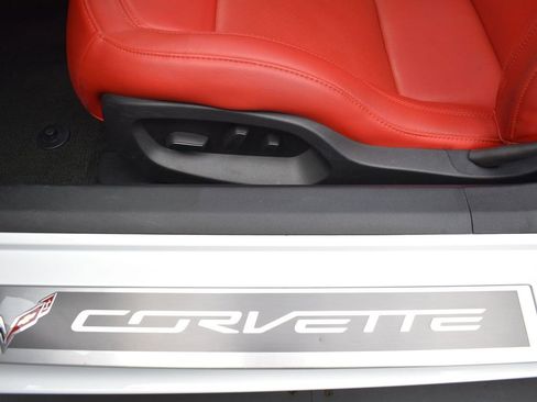 Used 2017 Chevrolet Corvette Stingray Coupe image 12