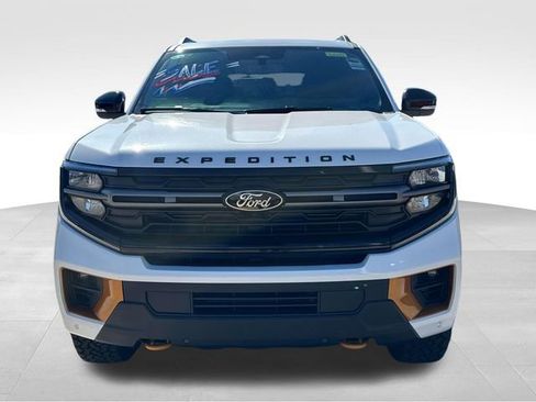 New 2025 Ford Expedition Tremor image 2