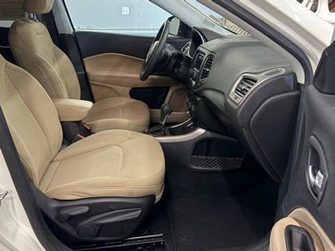 Used 2018 Jeep Compass Sport FWD image 19