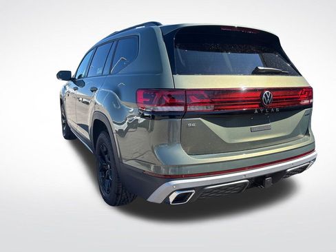 New 2026 Volkswagen Atlas Peak Edition AWD/4WD image 3