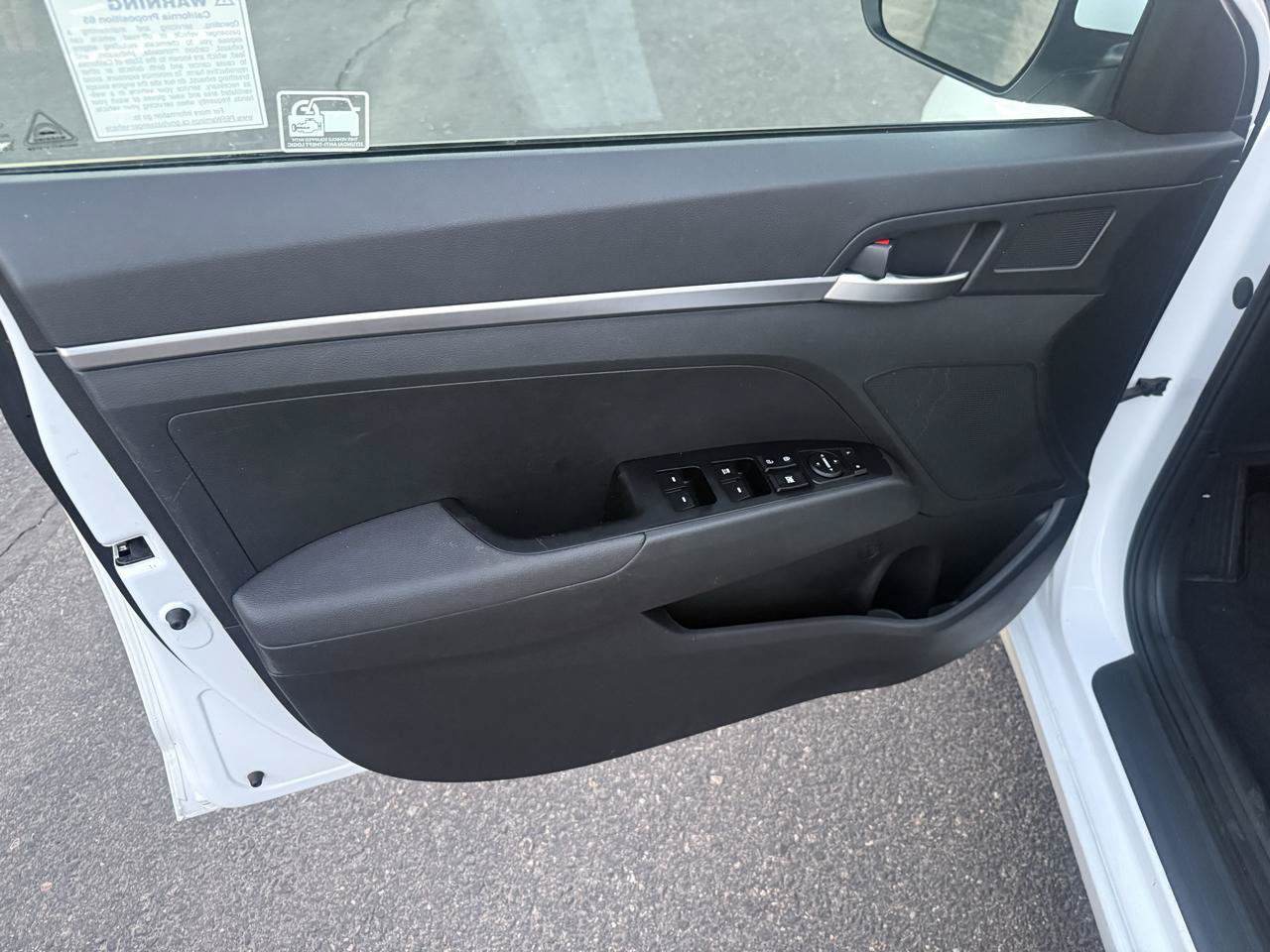 Used 2020 Hyundai Elantra SE w/ Cargo Package (C1) FWD image 11