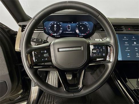 Used 2025 Land Rover Range Rover Sport Dynamic SE image 12
