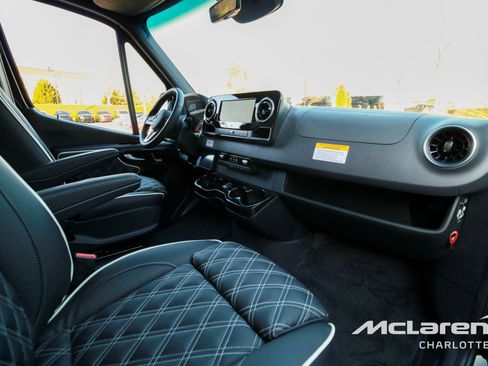 New 2024 Mercedes-Benz Sprinter 3500 image 18