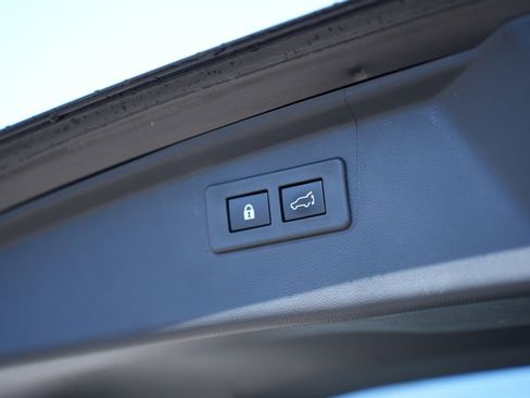 Used 2023 Subaru Outback Touring XT AWD/4WD image 13