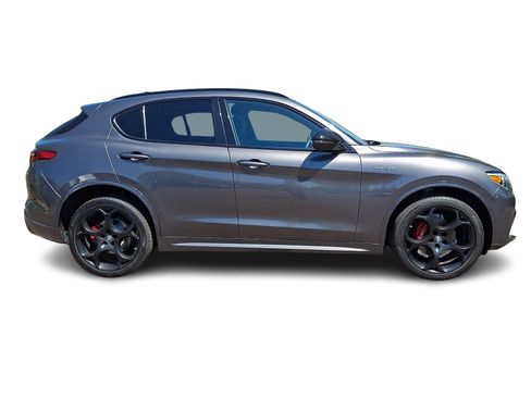 Used 2023 Alfa Romeo Stelvio Veloce AWD/4WD image 7