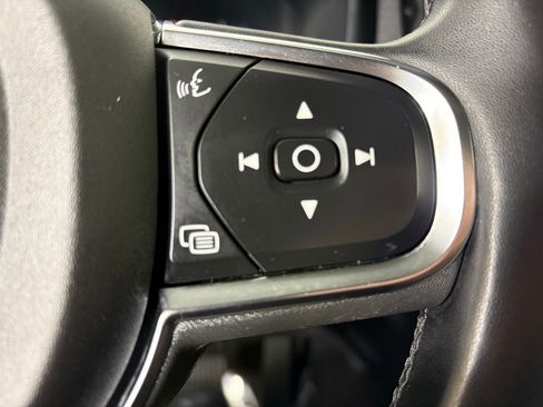 Used 2024 Volvo S60 B5 Core image 24