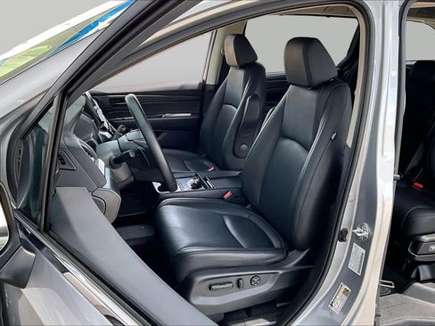 Certified 2025 Honda Odyssey EX-L image 8