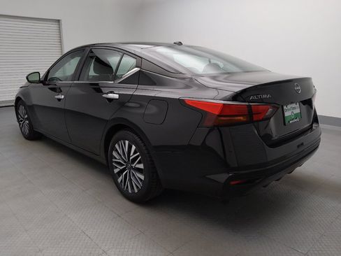 Used 2024 Nissan Altima 2.5 SV image 5