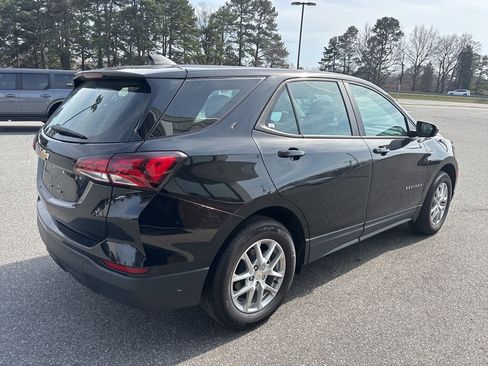 Used 2024 Chevrolet Equinox LS image 8