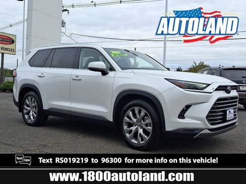 Used 2024 Toyota Grand Highlander XLE image 1