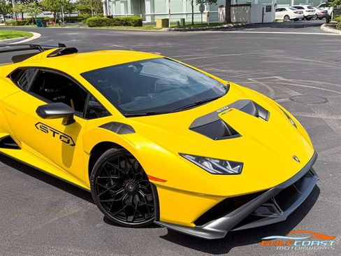 Used 2022 Lamborghini Huracan STO RWD image 61