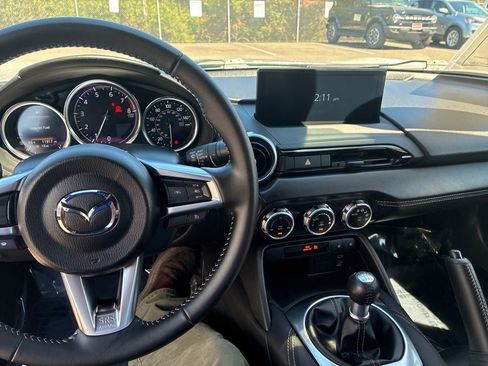 Used 2025 MAZDA MX-5 Miata Grand Touring RWD image 13