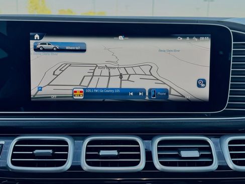 Used 2025 Mercedes-Benz Maybach GLS 600 4MATIC image 27