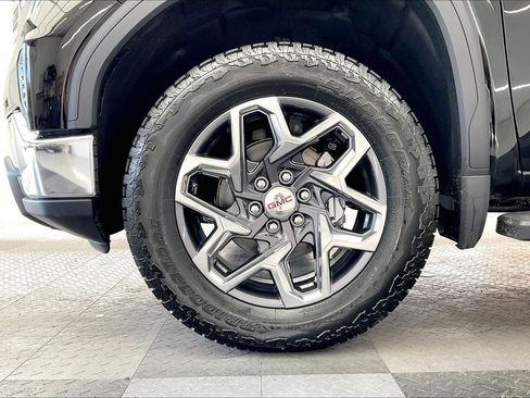 New 2026 GMC Sierra 1500 SLT w/ SLT Premium Package image 14