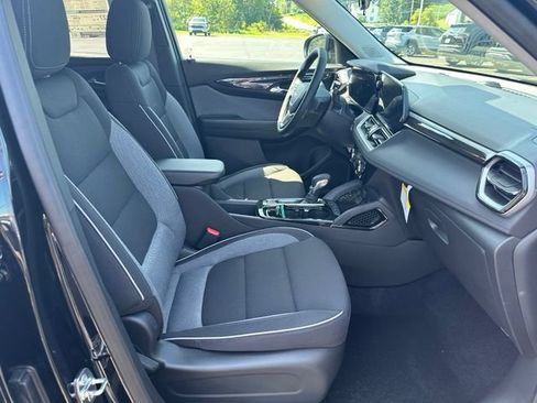 New 2026 Chevrolet TrailBlazer LT w/ LT Cold Weather Package AWD/4WD image 16