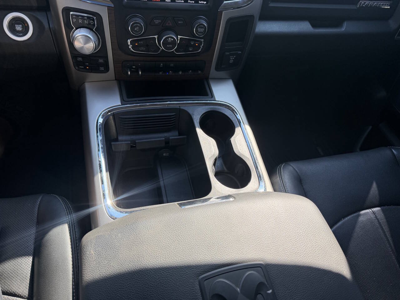 Used 2018 RAM 1500 Laramie w/ Convenience Group AWD/4WD image 22