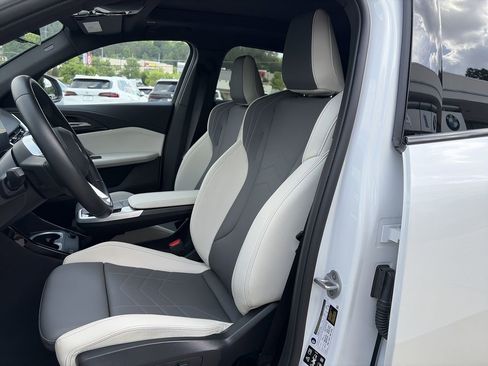 Certified 2026 BMW X2 xDrive28i AWD/4WD image 14
