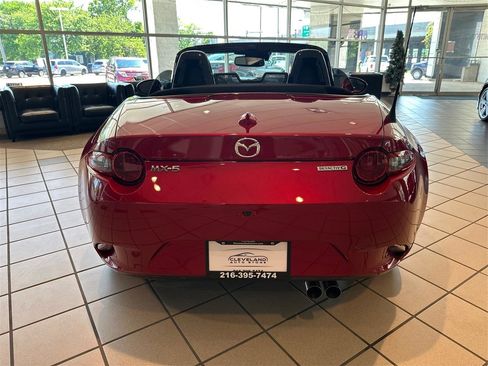 Used 2022 MAZDA MX-5 Miata Grand Touring RWD image 22