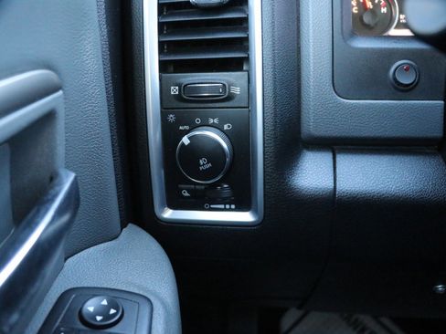 Used 2018 RAM 2500 Big Horn image 12