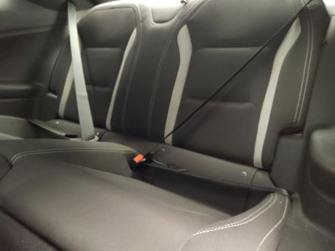 Used 2018 Chevrolet Camaro LT RWD image 18