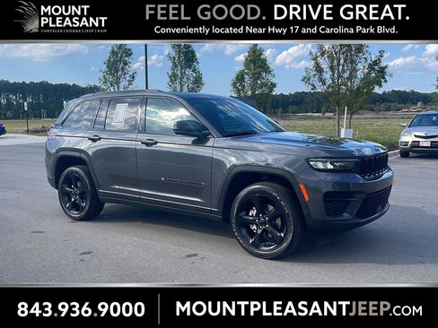 Certified 2023 Jeep Grand Cherokee Altitude AWD/4WD image 1