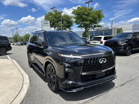 Certified 2026 INFINITI QX80 4WD image 2