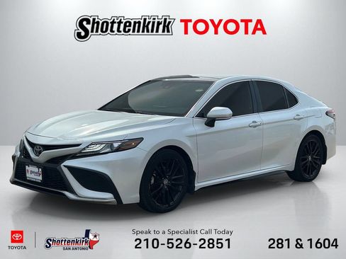 Used 2021 Toyota Camry XSE FWD image 1