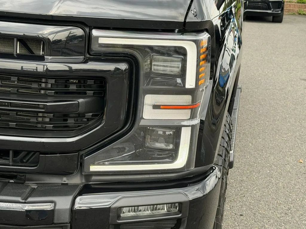 Used 2021 Ford F350 Lariat AWD/4WD image 21