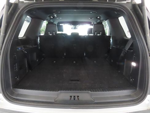 Used 2018 Ford Expedition XLT w/ Equipment Group 202A RWD image 24