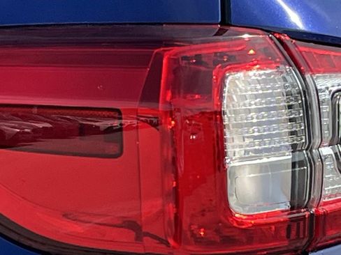 New 2026 Subaru Ascent Premium AWD/4WD image 10