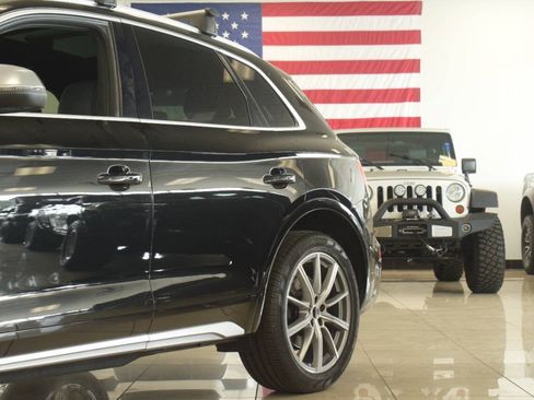Used 2022 Audi SQ5 Premium Plus w/ Premium Plus Package AWD/4WD image 16