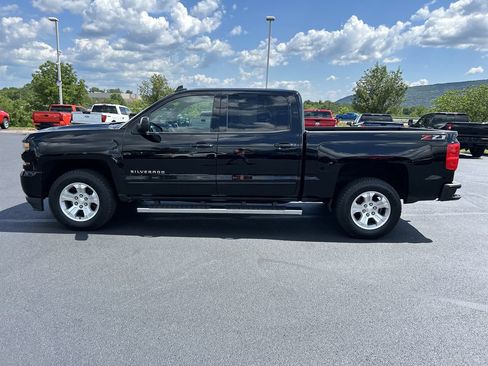 Used 2018 Chevrolet Silverado 1500 LT w/ All Star Edition AWD/4WD image 4