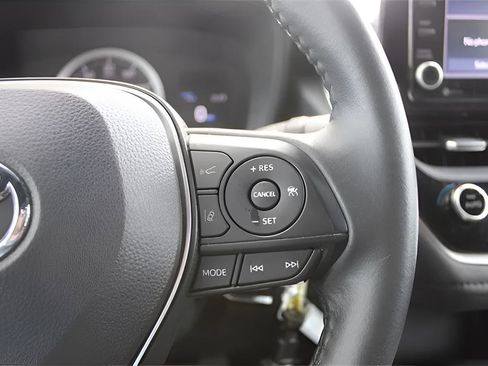 Used 2022 Toyota Corolla SE image 28