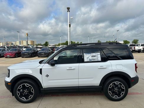 New 2025 Ford Bronco Sport Outer Banks w/ Outer Banks Tech Package+ image 9