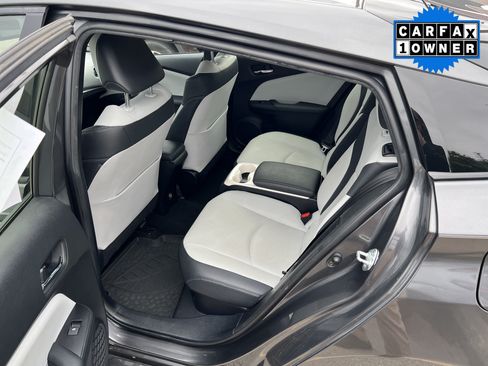 Used 2017 Toyota Prius Prime Advanced w/ Carpet Mat Package FWD image 10